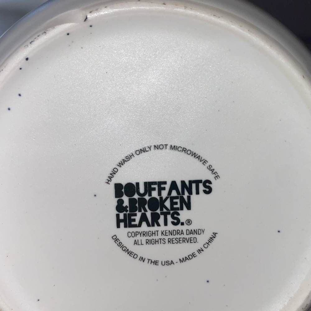 NEW - Bouffants and Broken Hearts Ceramic Mug - Picture 6 of 9